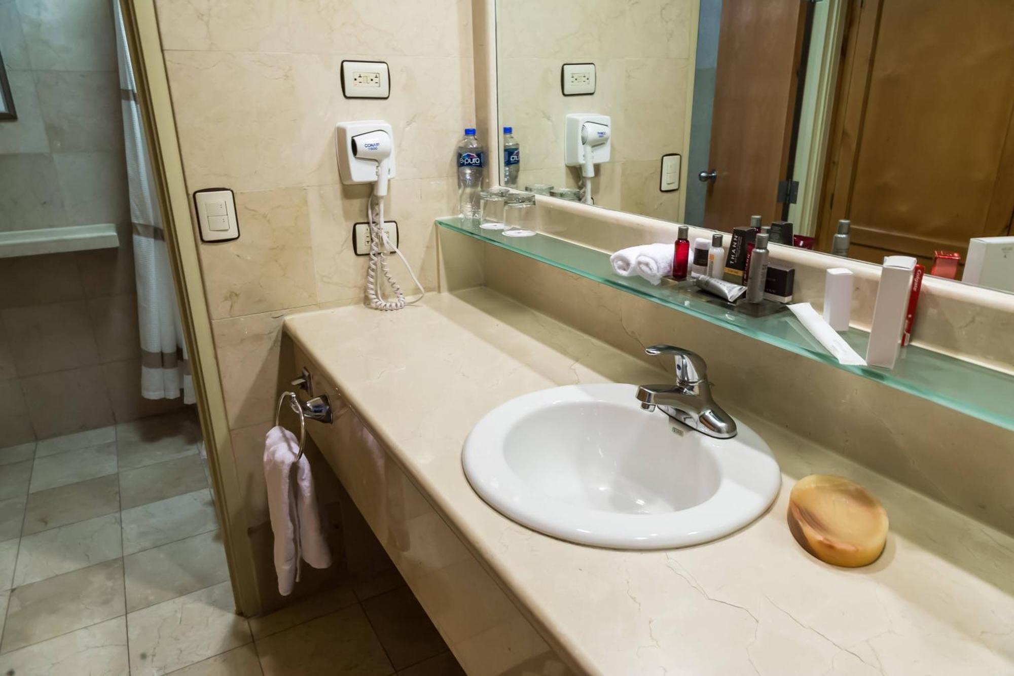 Marriott Tijuana Hotel Ngoại thất bức ảnh